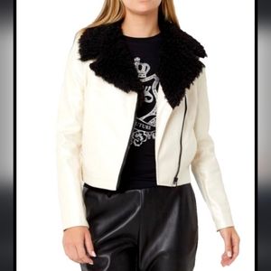 Juicy Couture Biker Motorcycle Jacket White Faux Leather Faux Fur Collar Size M